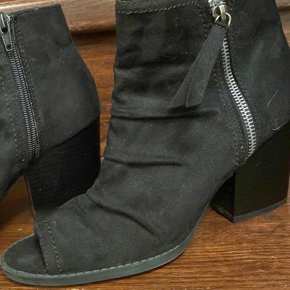 Black suede look open toed booties - Picture 2 of 8